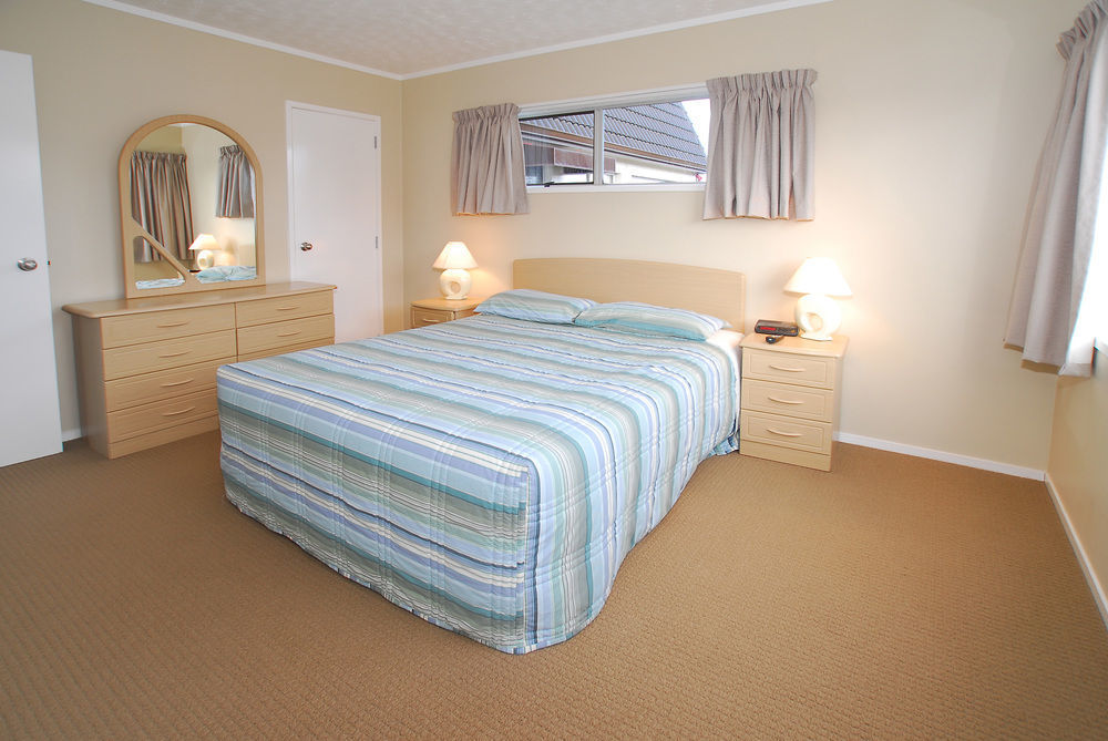 Takapuna Motor Lodge Окленд Екстер'єр фото