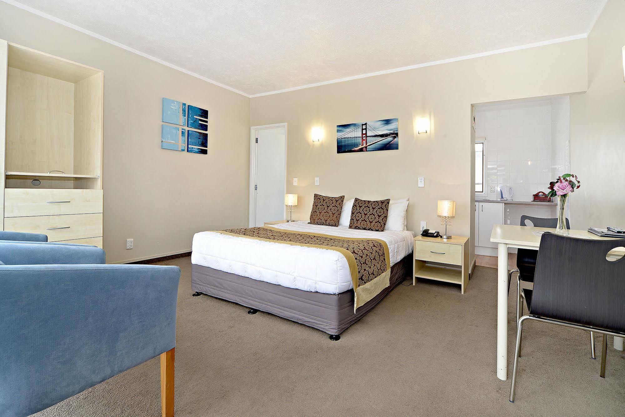 Takapuna Motor Lodge Окленд Екстер'єр фото