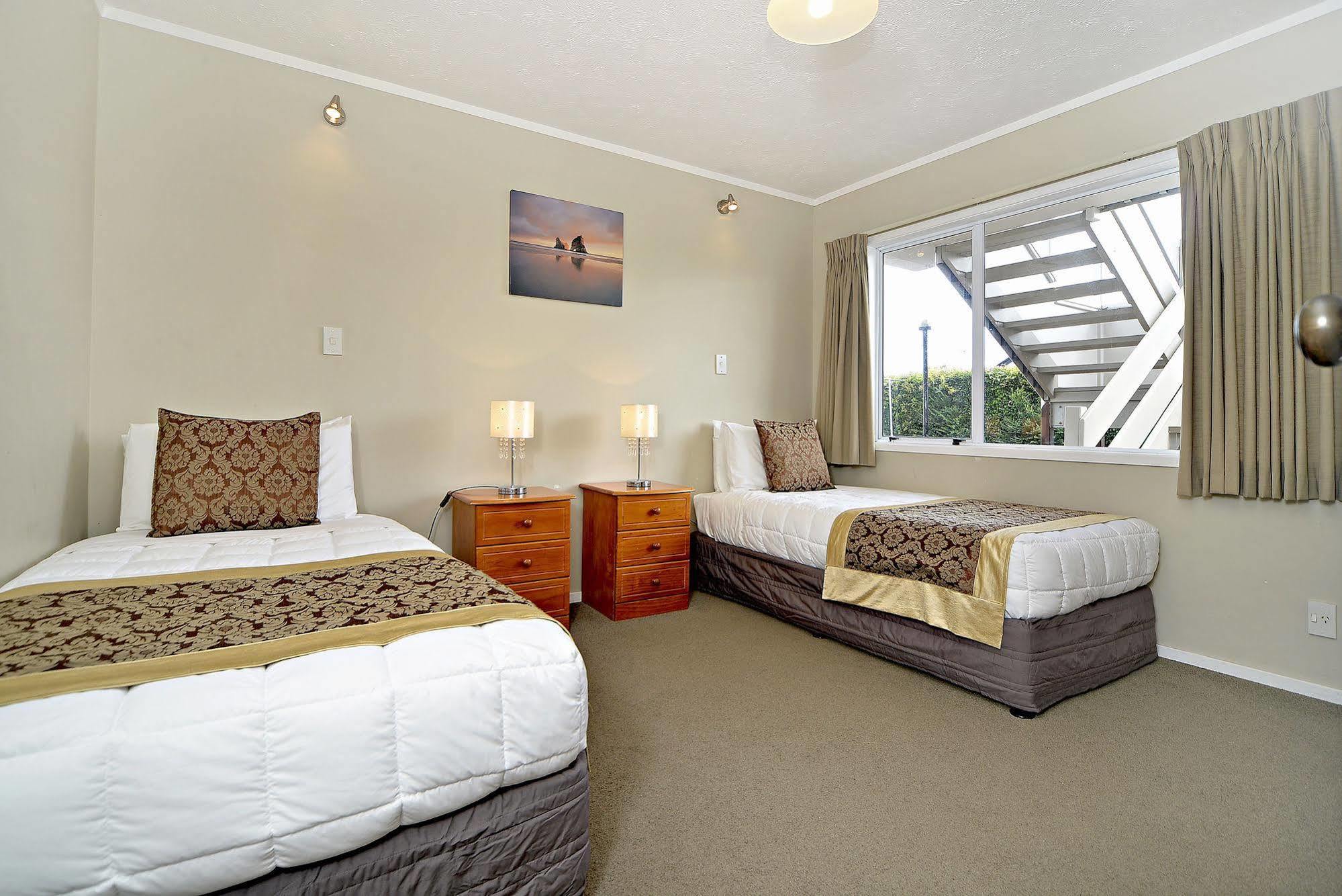 Takapuna Motor Lodge Окленд Екстер'єр фото