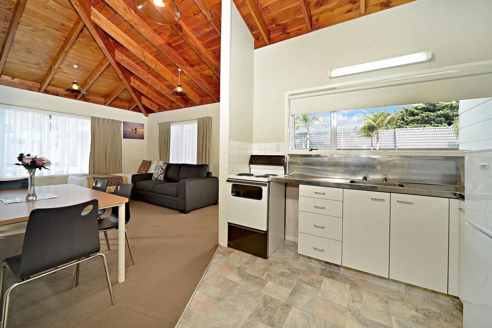 Takapuna Motor Lodge Окленд Екстер'єр фото